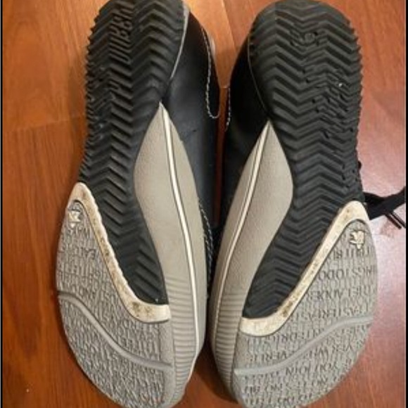 Cushe Shoes - Picture 1 of 2